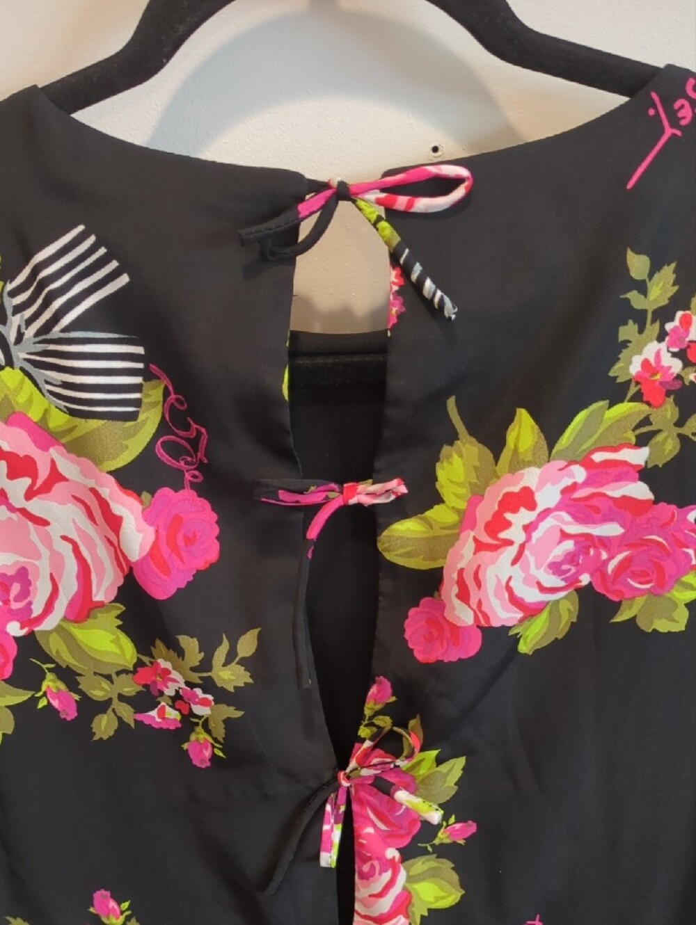 Vintage Y2K Whimsigoth Romantic Betsey Johnson Black Hot Pink Floral Bow Dress 8 - Picture 7 of 11